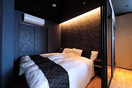 King Room - Non-Smoking