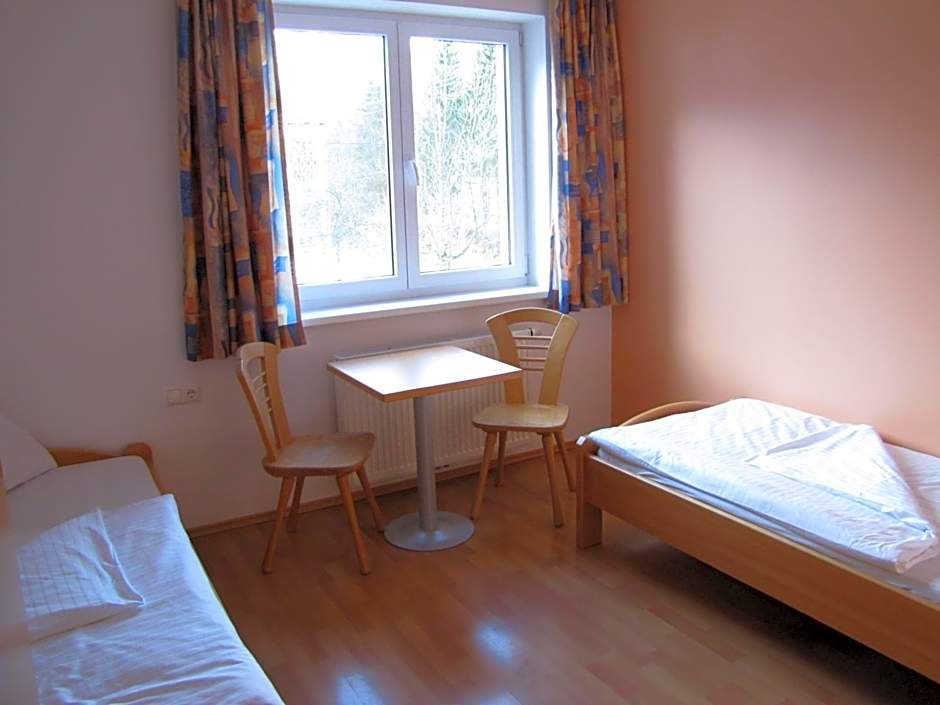 Photo 1 of 4 of Double Room