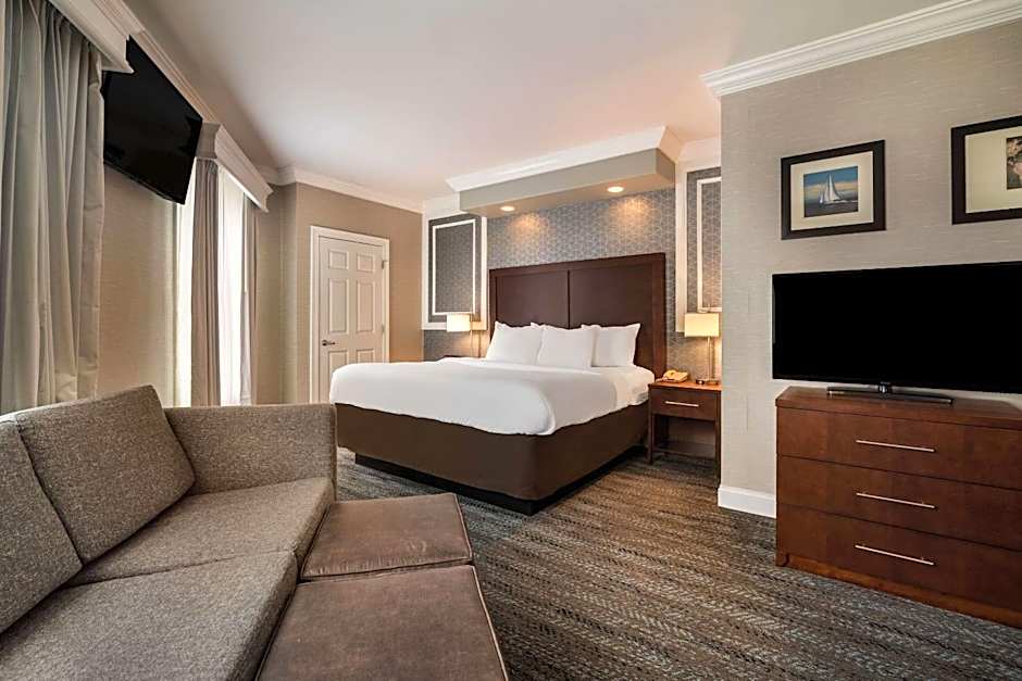 Comfort Inn & Suites Plattsburgh - Morrisonville