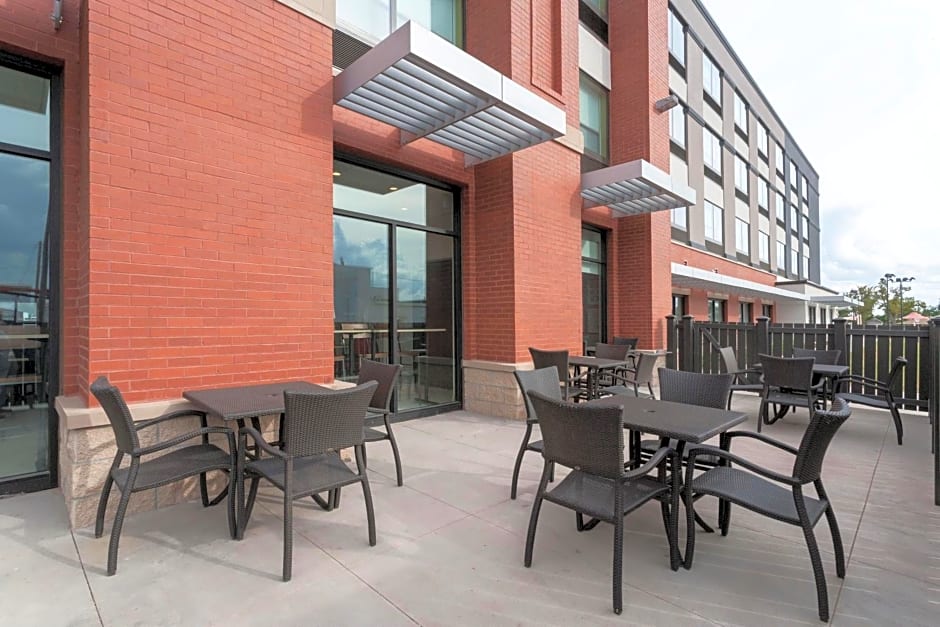 Holiday Inn Express & Suites - Dodge City, an IHG Hotel