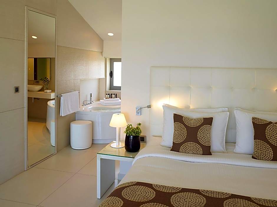 The Ixian Grand & All Suites - Adults Only Hotel