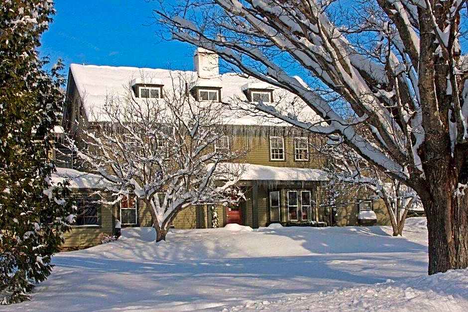 Whitney's Inn