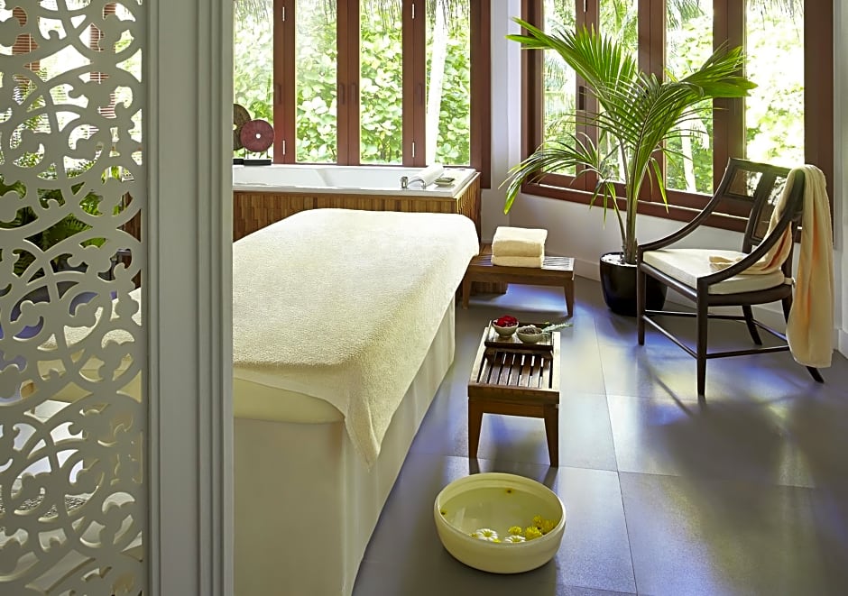 Dusit Thani Maldives