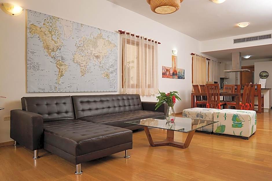 Sybaris Suites & Residences