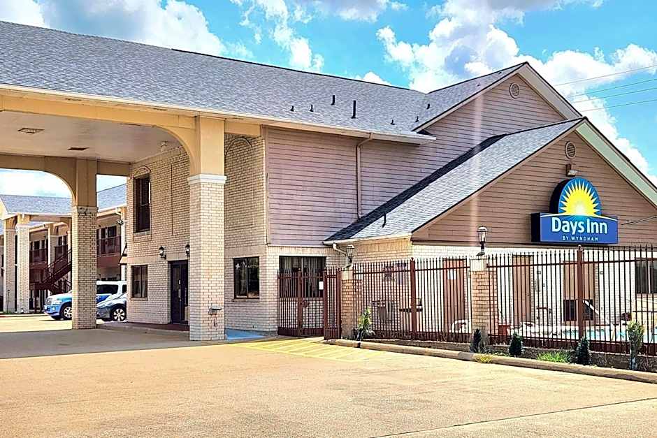 Days Inn by Wyndham Navasota
