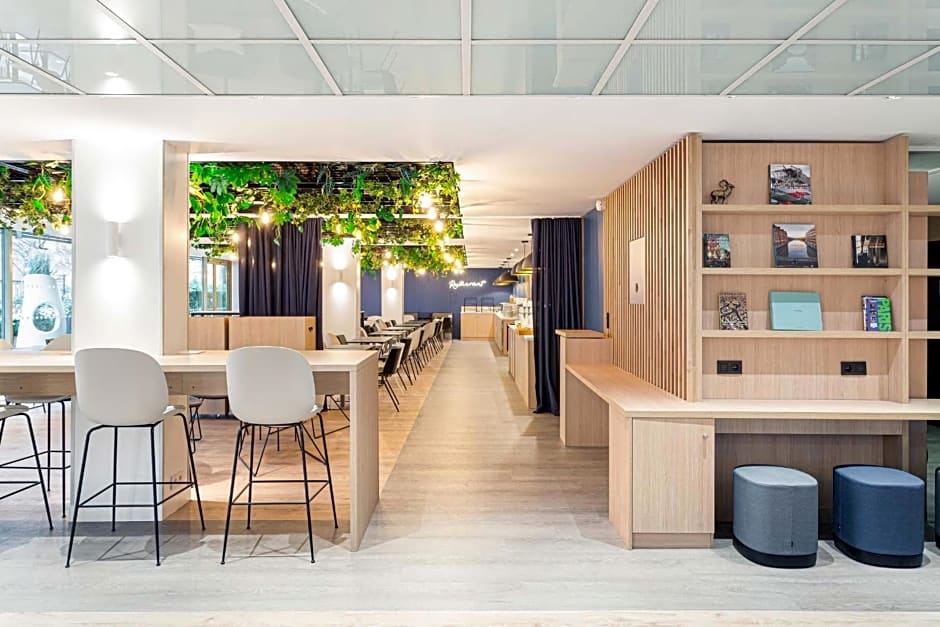 Holiday Inn Express Paris-Canal De La Villette By IHG