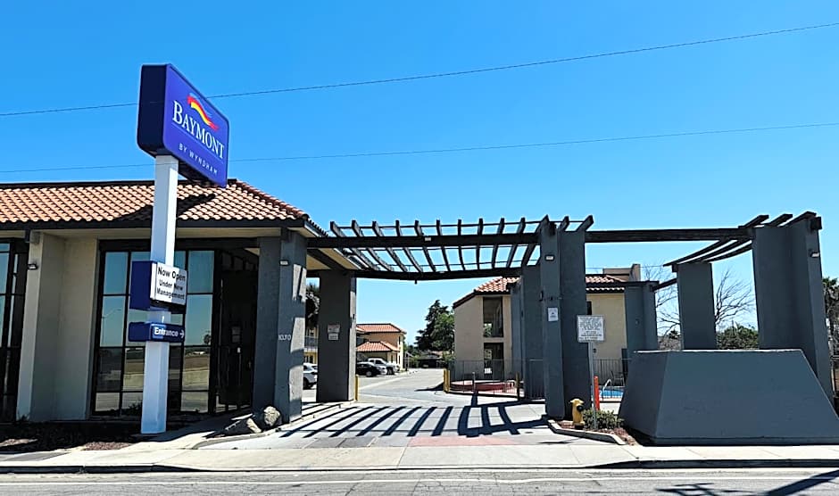 Baymont by Wyndham Bakersfield