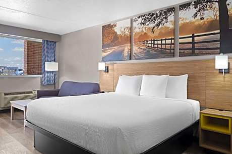 King Room - NonSmoking