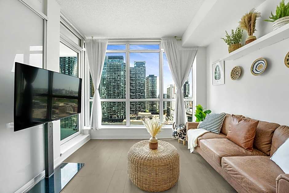 King Bed, Amazing View, Free Parking