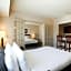 Atrium Hotel Vancouver