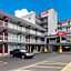 Red Roof PLUS & Suites Virginia Beach - Seaside