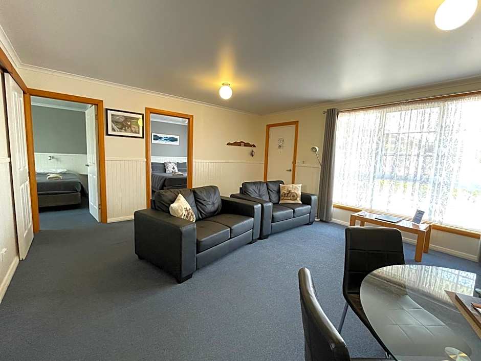 Castaway Holiday Apartments