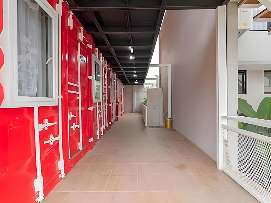 RedDoorz Plus near Lembang Park & Zoo