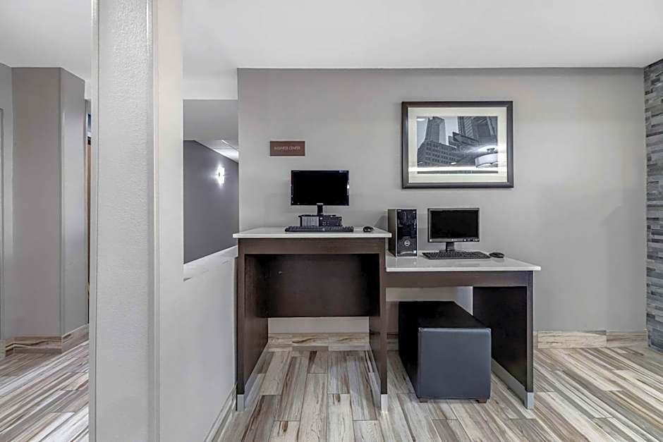 Garner Hotel Oklahoma City - Quail Springs by IHG