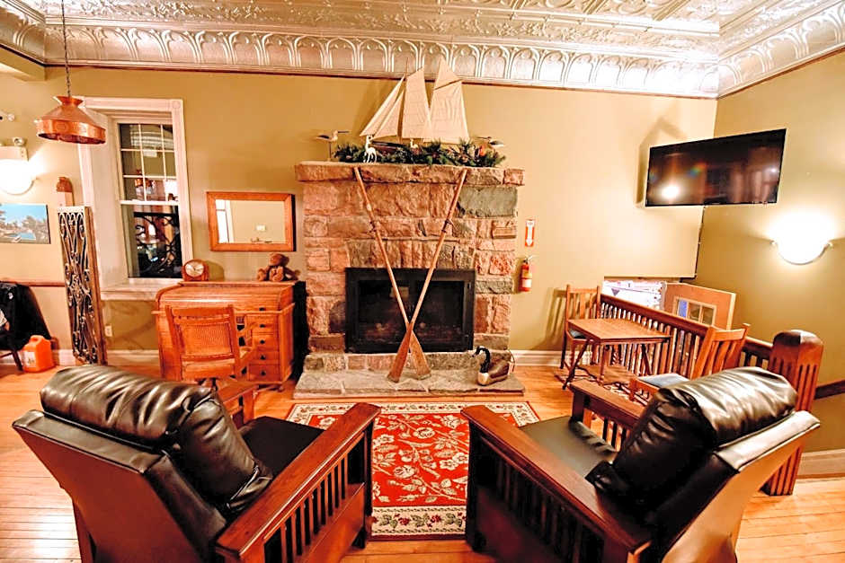 Burleigh Falls Inn