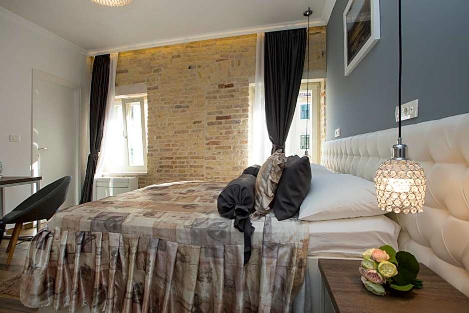 Aspalathos Residence