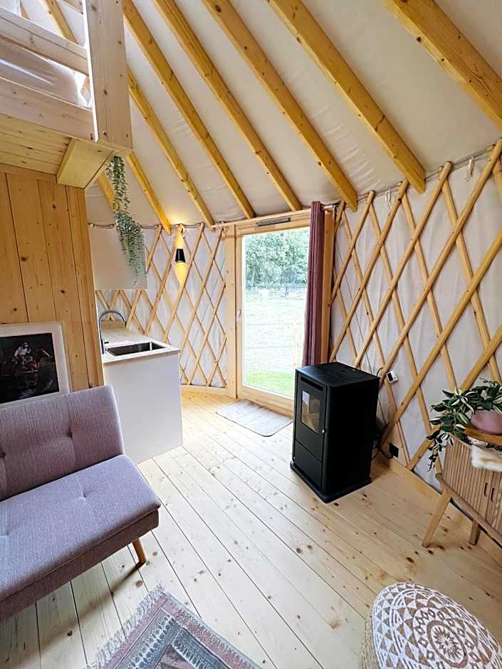 Magnolia Hoeve - Unieke Bestemming voor Paardenliefhebbers en Bijzondere Overnachtingen in de natuur