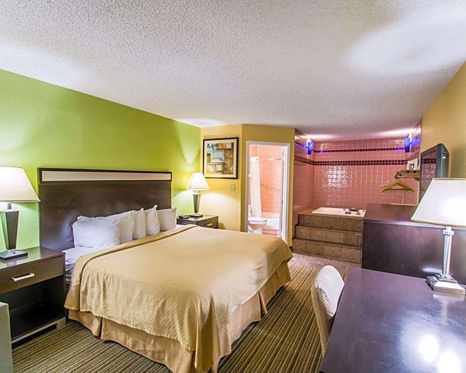 Quality Inn University