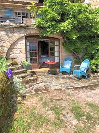 Double Room with Pool View