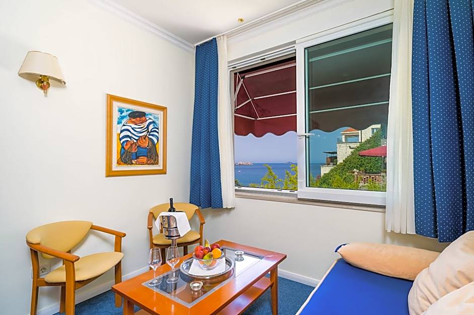 Boutique & Beach Hotel Villa Wolff