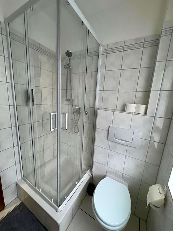 Hotel Moji 3 Landhaus Köln