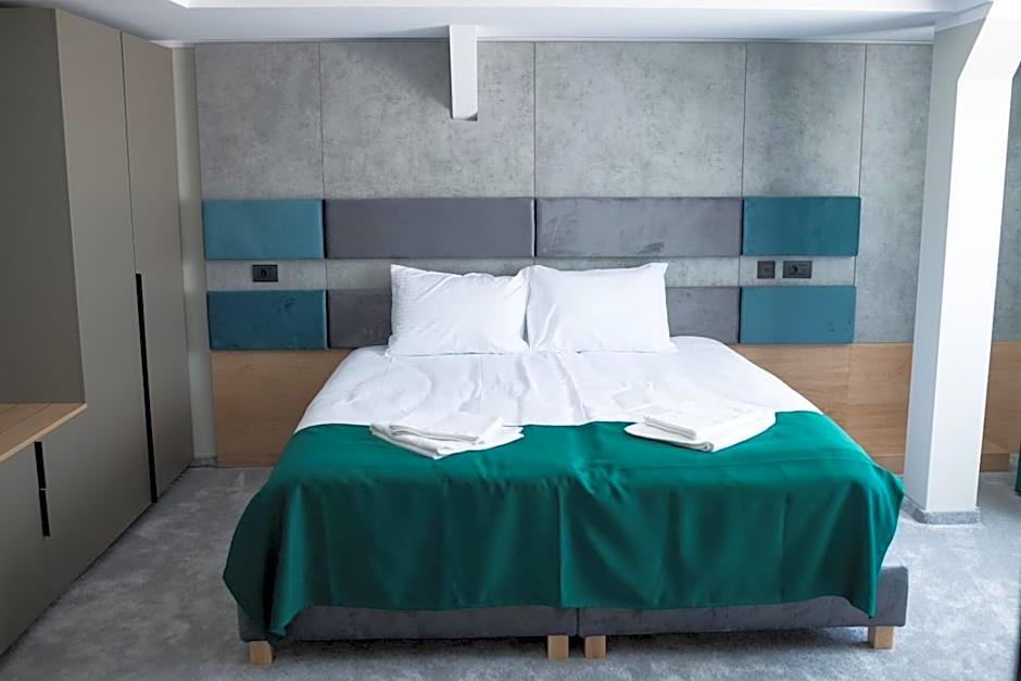 Hotel Plutitor Lebăda