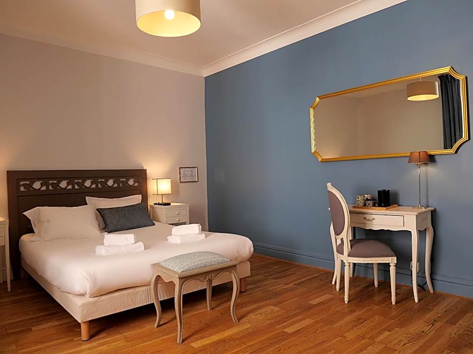 Hôtel De L'Amphithéâtre