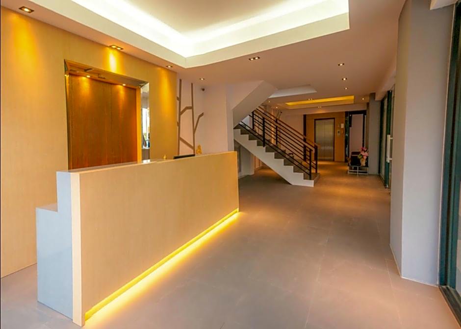 B Boutique Hotel