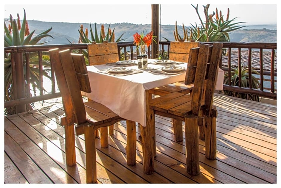 Leopards and Louries Bush Lodge