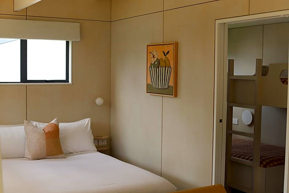 Bowentown Beach Holiday Park