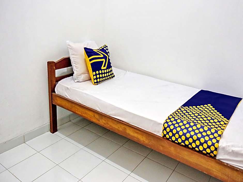 SPOT ON 92916 Batu Mas Homestay Syariah