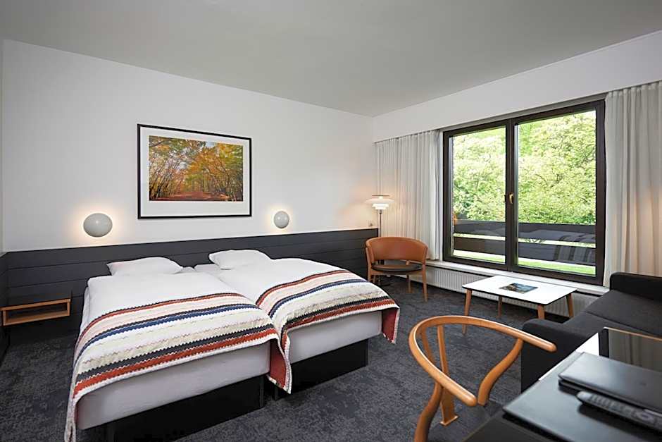 Photo 1 of 11 of Single Room