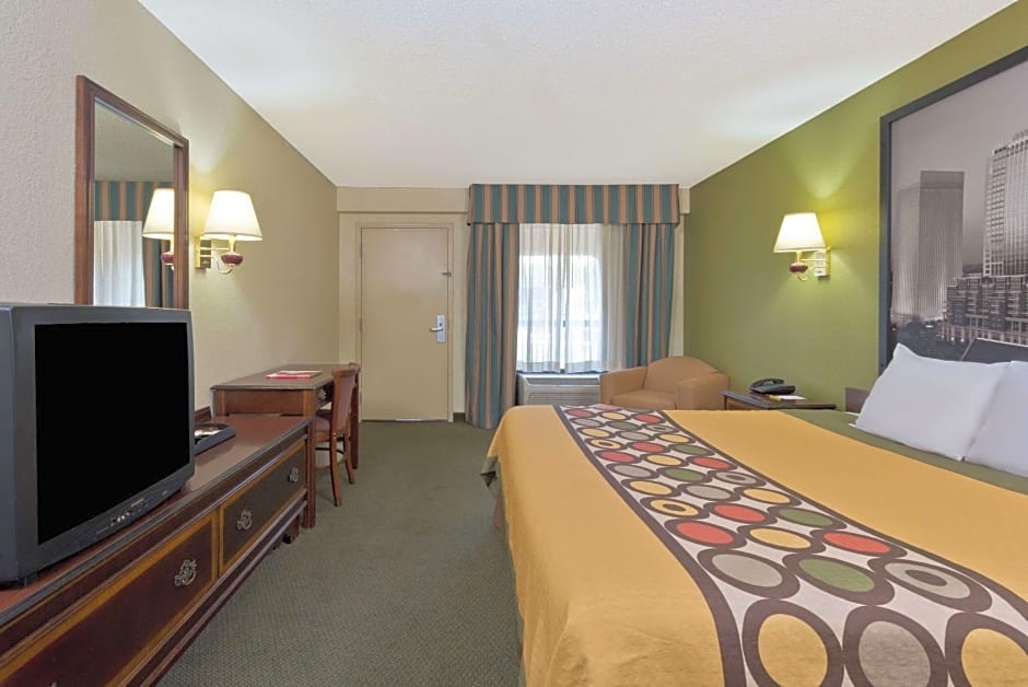 Super 8 by Wyndham Huntersville/Charlotte Area