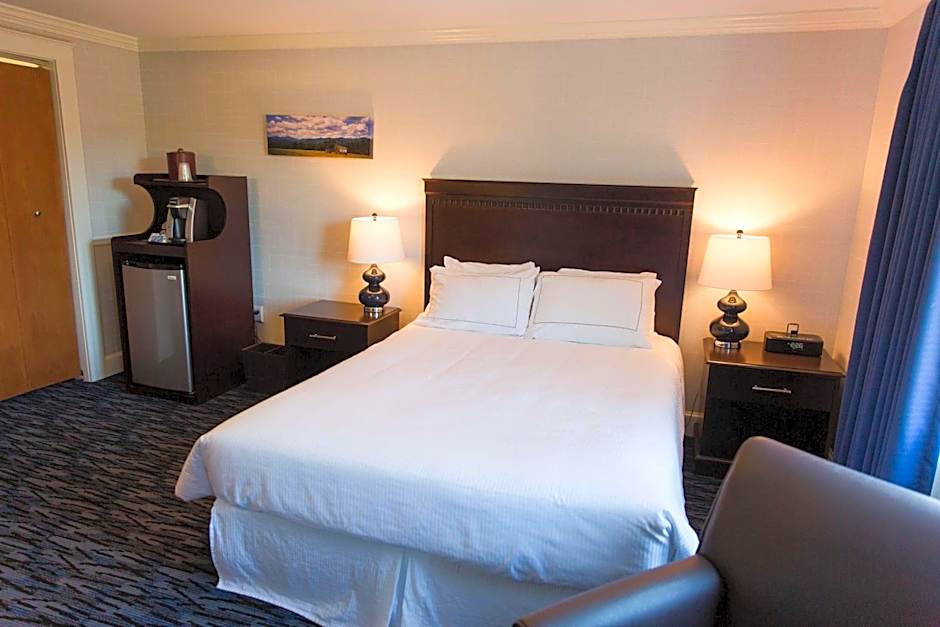 Capitol Plaza Hotel Montpelier, Tapestry Collection by Hilton