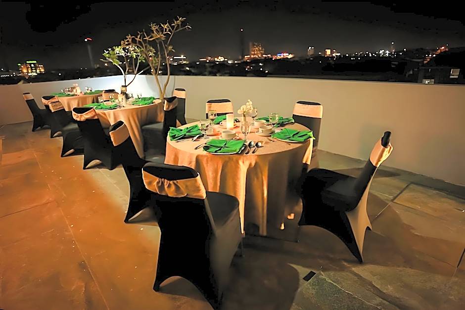 Loji Hotel