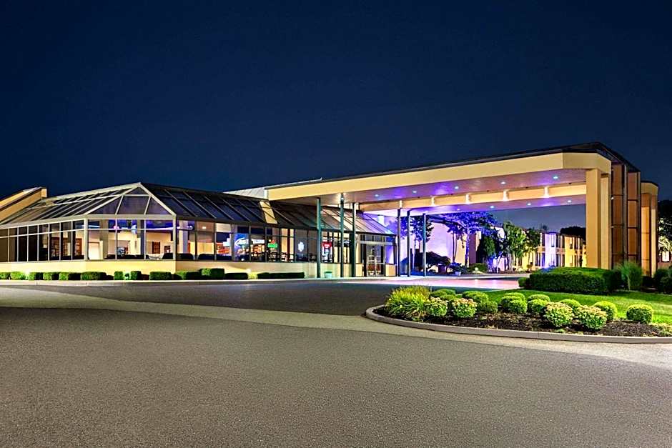 Days Hotel by Wyndham Allentown Airport / Lehigh Valley
