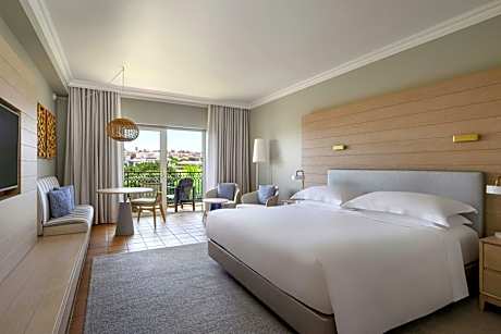 Room, 1 King Bed, Garden View (1 King Bed)