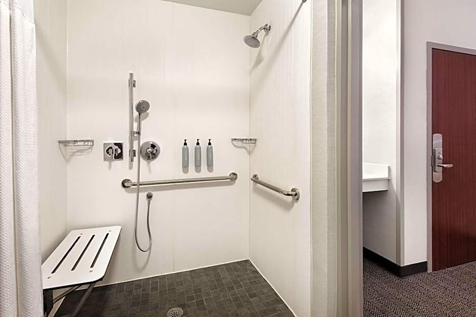 Courtyard by Marriott Burlington