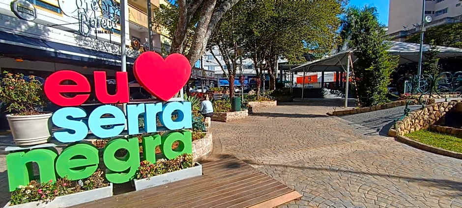 Apartamento Fontana di Trevi Centro Serra Negra