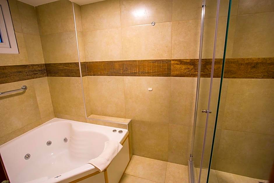 Hotel Ayres Del Nahuel