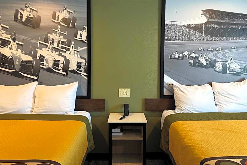 Super 8 by Wyndham Frankfort IN