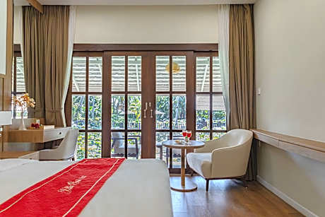 Deluxe Lake View Double Room