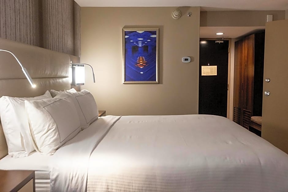 DoubleTree by Hilton Houston Brookhollow