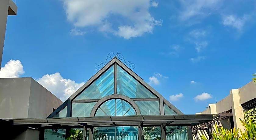 D ELEGANCE GRAND BANDAR SERI ALAM