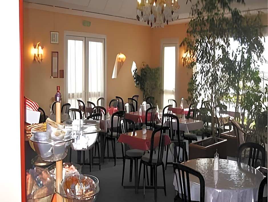 Fasthotel Vendome