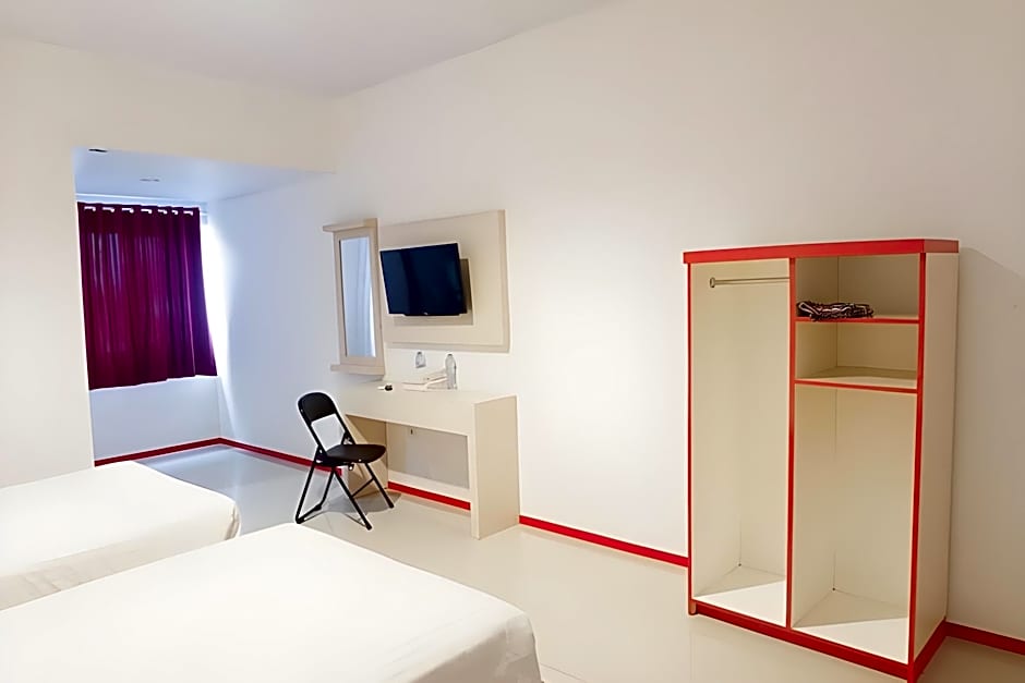 OYO 1633 Hotel Darma Nusantara 3