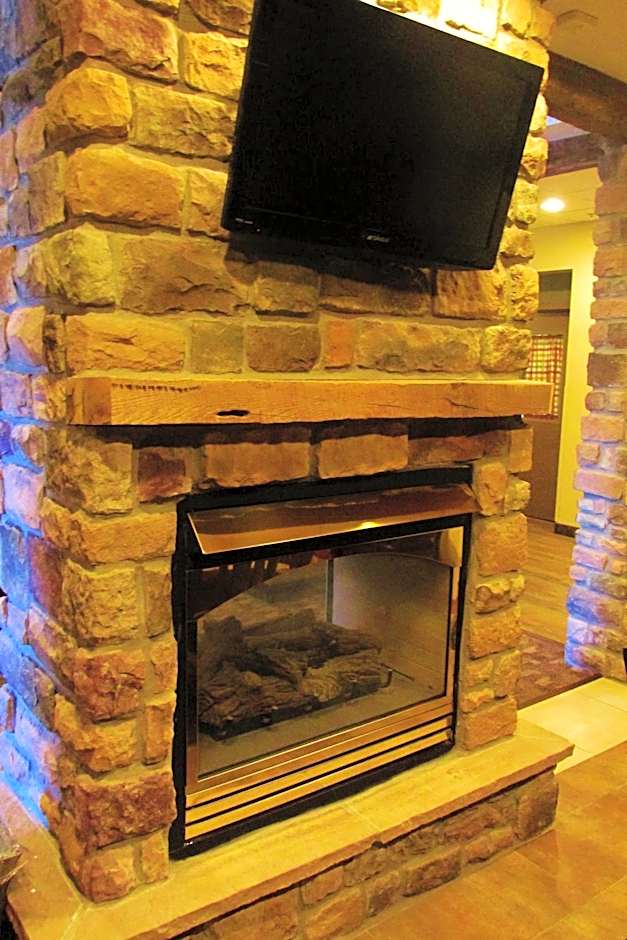 Crystal Springs Inn And Suites