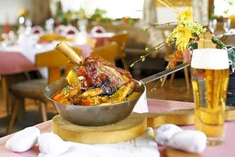 Hotel Gasthof Kröll, 4 Skigebiete in unmittelbarer Nähe, Restaurant mit regionaler Küche