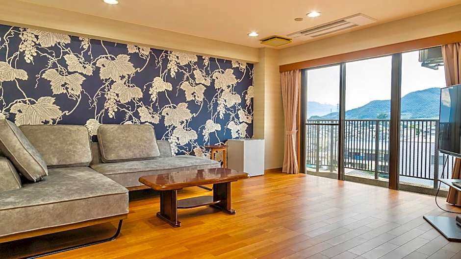 Isawa Onsen Hotel Kohakuen