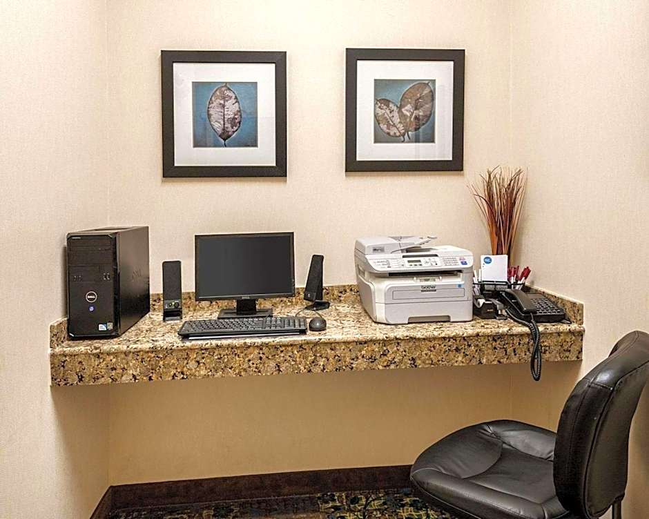 Comfort Suites Lafayette